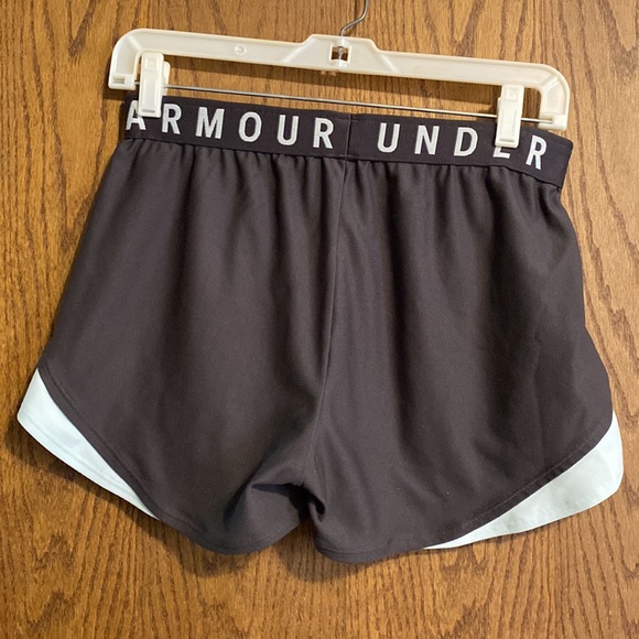 under armour shorts - Picture 2 of 4